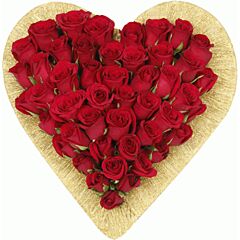 Flower Arrangement of Red Roses in Heart Shape 