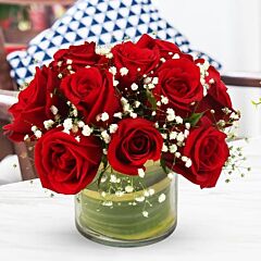 15 Red Roses in a Glass Vase